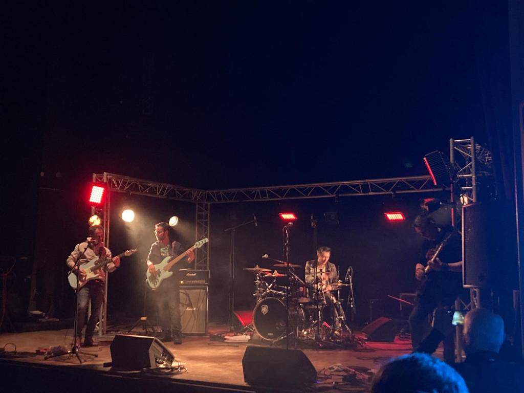 Blue Dahoo invités sur scène par les Lugh Session