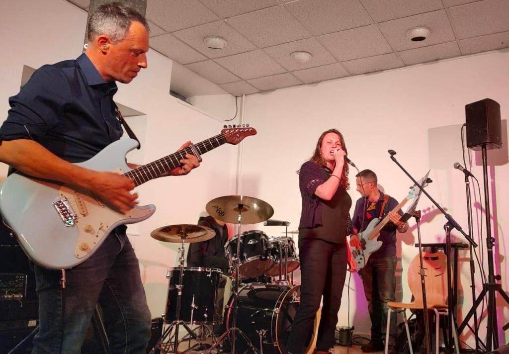 Scéne ouverte de la MJC de la Roche sur Foron - Blue Dahoo